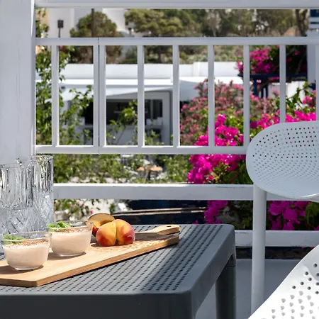 Rivari Santorini فندق Kamári