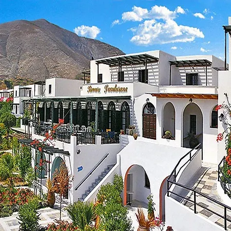 Rivari Santorini Hotel Kamari (Santorini)